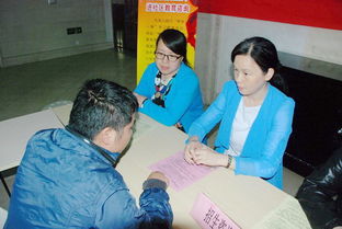 通江实小党员服务直通车 开进社区，暖心教育咨询服务惠邻里